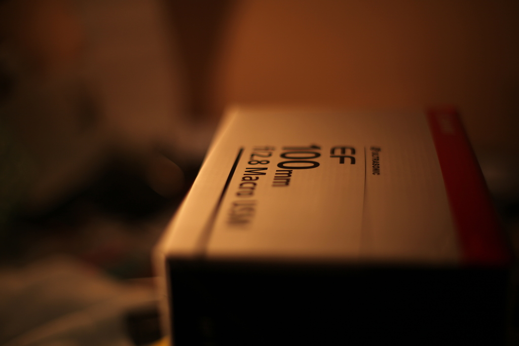 IMAGE: http://wavehh.dyndns.org/50mm/forshow/.medpics/lensbox_takumar_img_2653_50.0mm-250-f-100iso_med.jpg