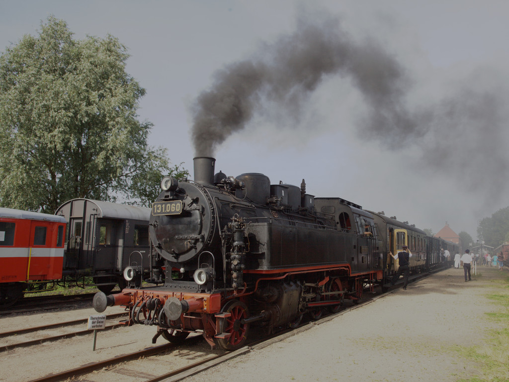 IMAGE: http://wavehh.dyndns.org/photos/edits201212/.medpics/img_9764__schoenberger_edit2_med.jpg